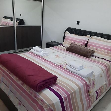 2 Bedroom Apartment-Mediterranean Type Paphos Exterior photo